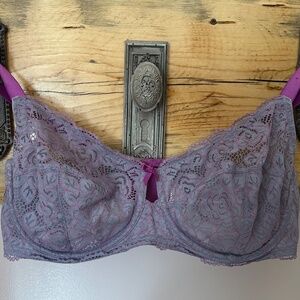 Femme Couture Underwire Lace T-Cup Bra - Déesse Collection 42DD